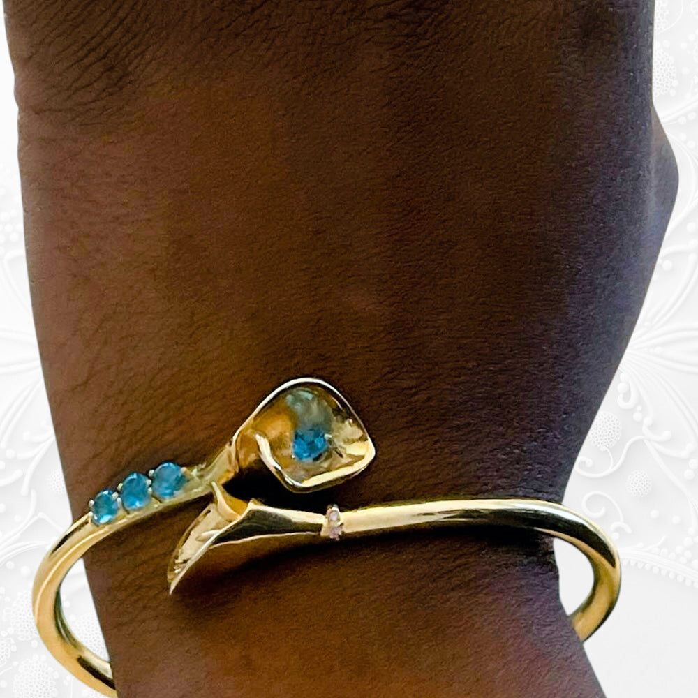 Alliyette Bracelet Gold Vermeil / Green Topaz Calla Lily Embrace Bangle 18k sterling vermeil demi-fine jewelry